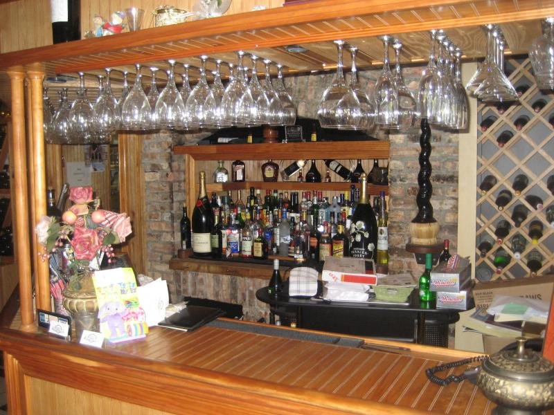 full-liquor Bar